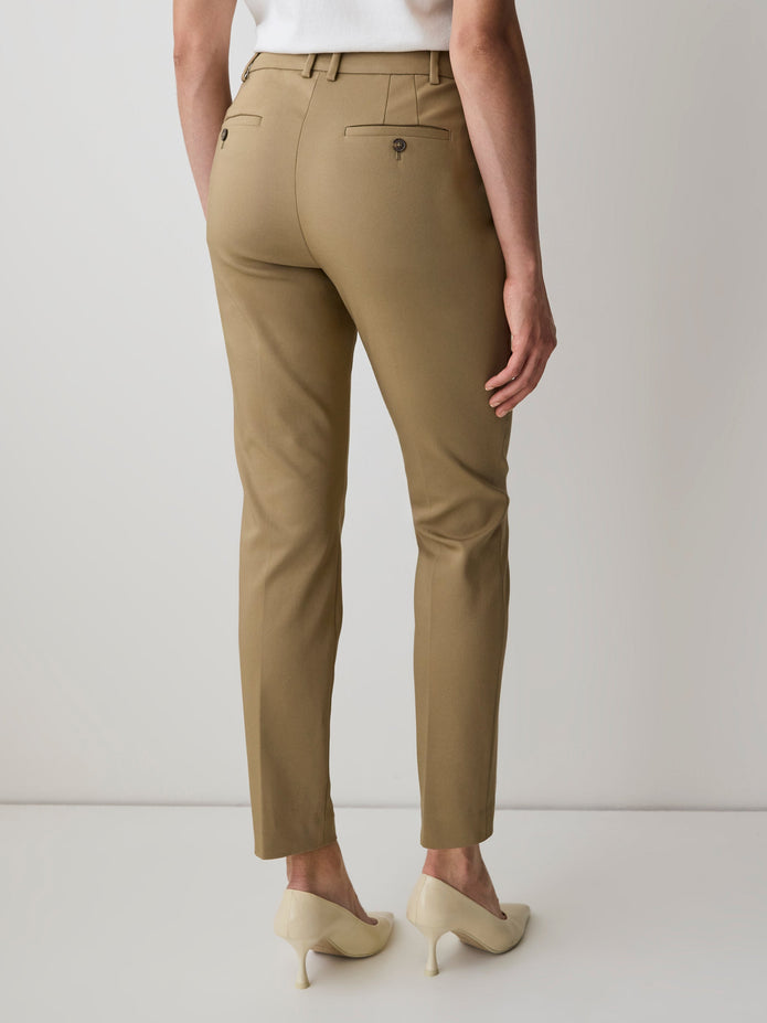 Limitless Mid-Rise Slim-Leg Curvy Pant
