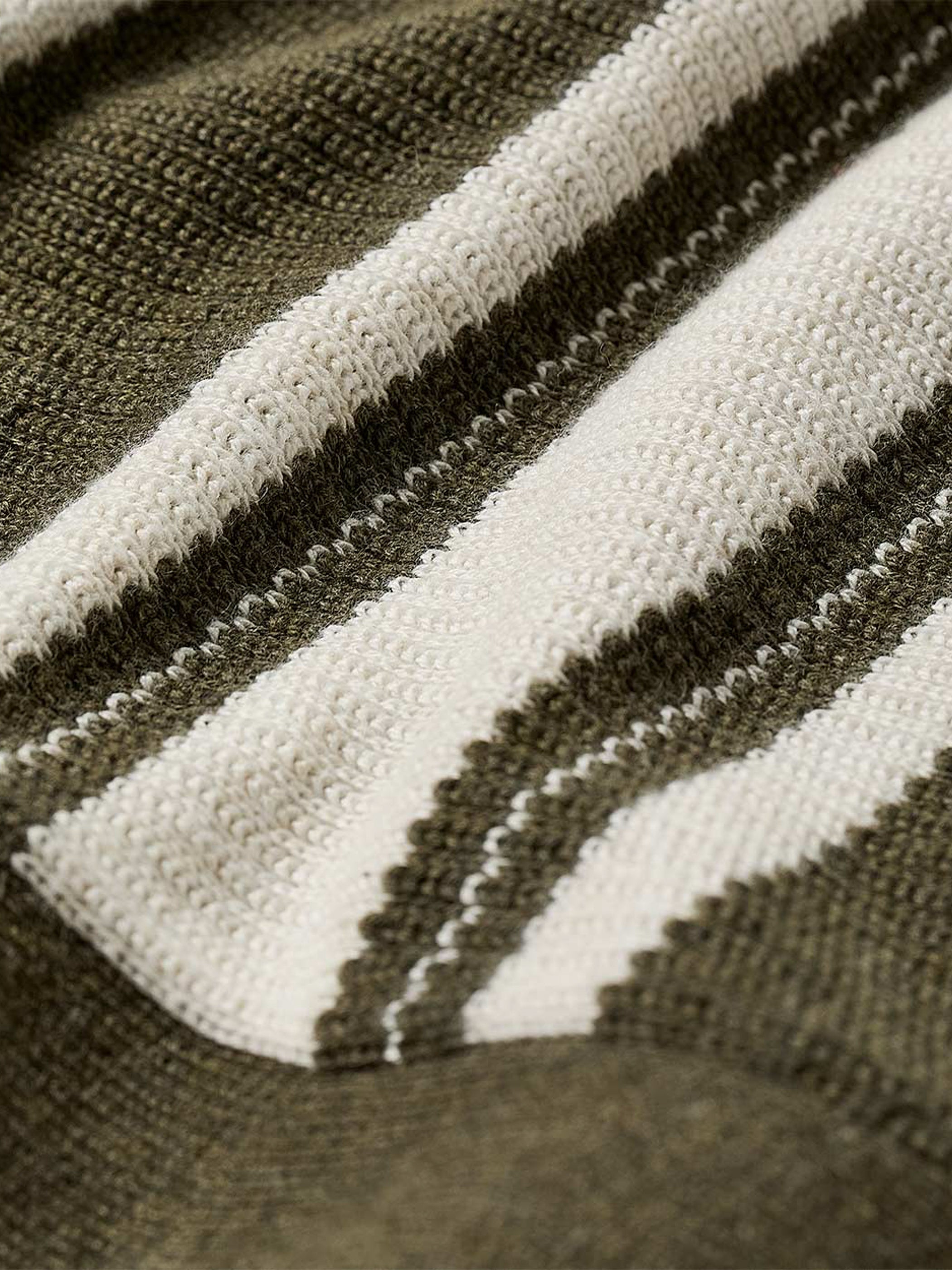 Short-Sleeve Shirt Sweater with Vertical Stripes
