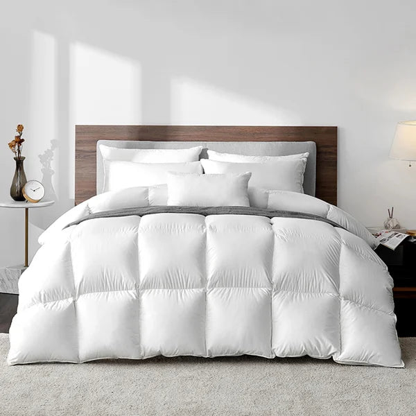 Highland Feather Iceland Canadian Hutterite White Goose Down Duvet 725 Filling Power