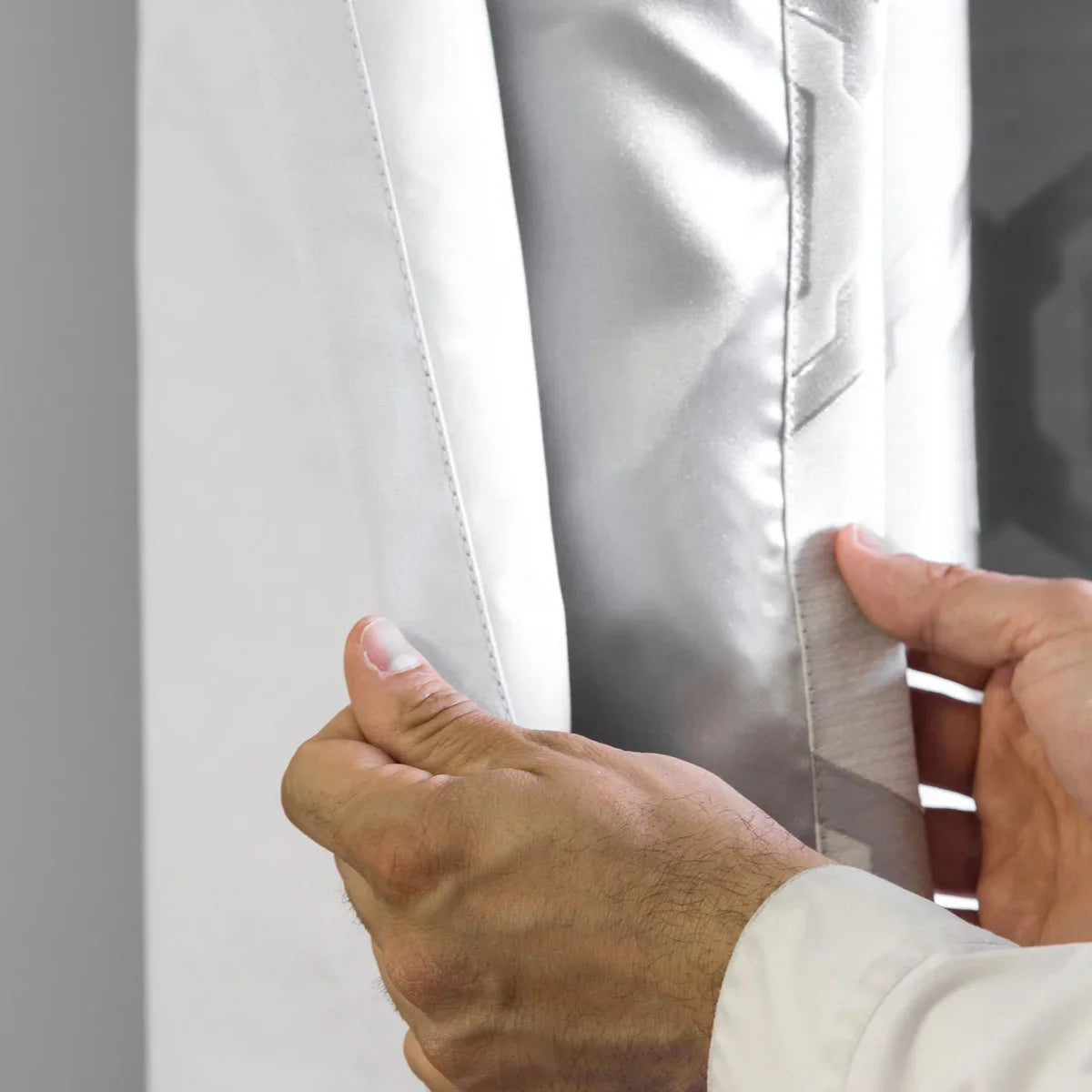 Lite Out Universal Grommet Blackout Liner