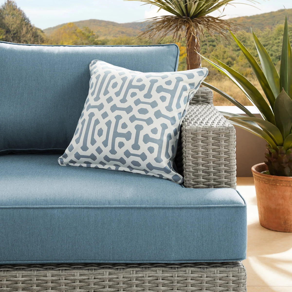 Niko 5-piece Patio Sectional Conversation Set