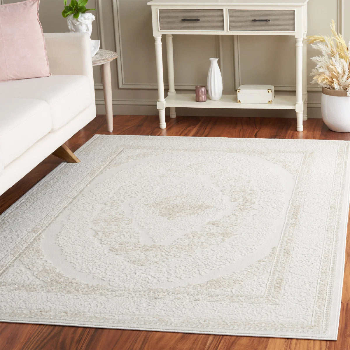 Safavieh Hannah Collection Elegance Indoor Area Rug