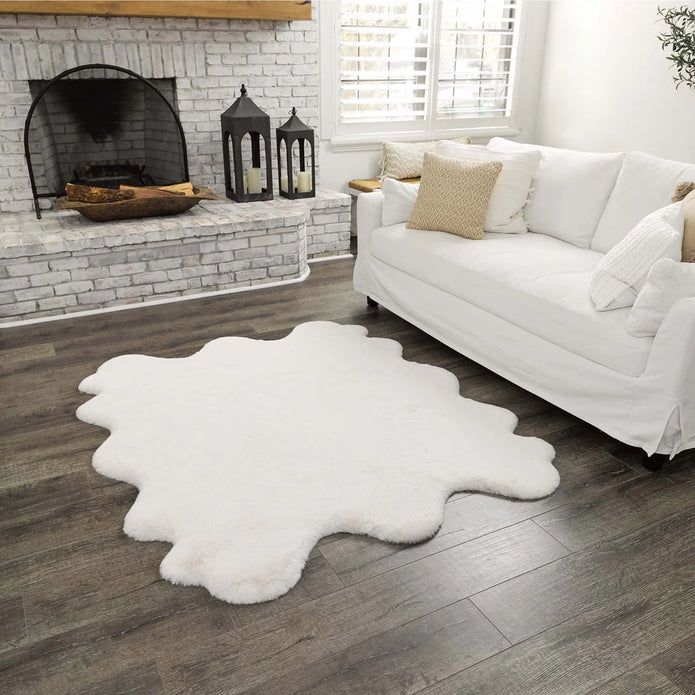 Mon Chateau Sexto Faux Fur Rug