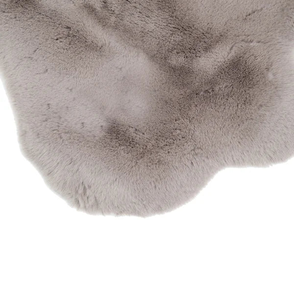 Mon Chateau Octo Faux Fur Rug