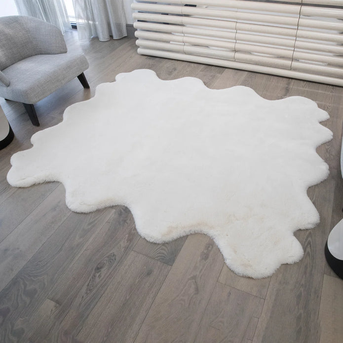 Mon Chateau Octo Faux Fur Rug