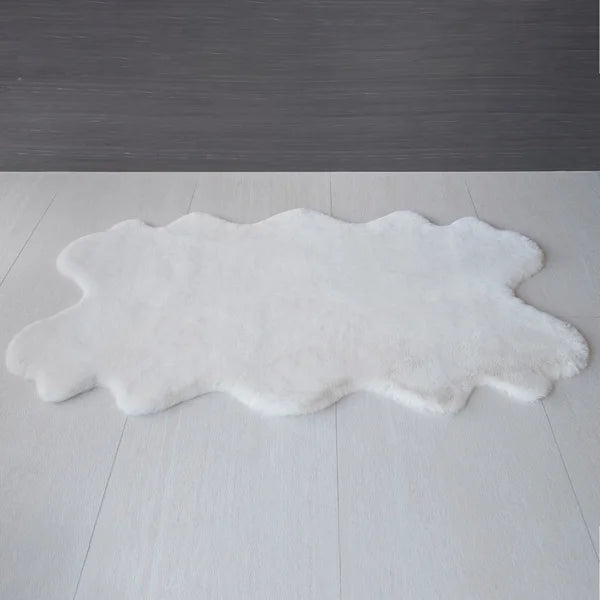 Mon Chateau Faux Fur Quad Rug