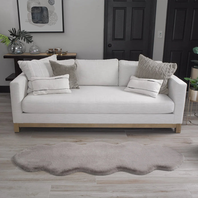 Mon Chateau Twin Faux Fur Rug