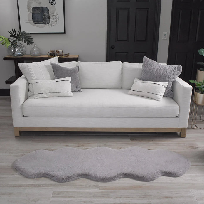 Mon Chateau Twin Faux Fur Rug