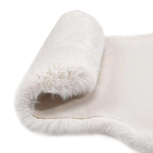 Mon Chateau Twin Faux Fur Rug