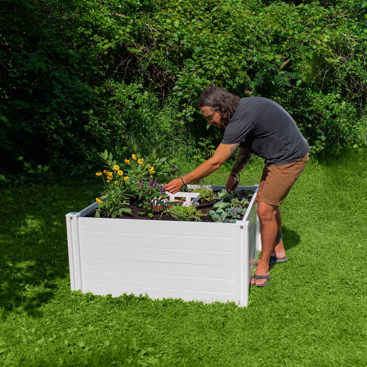4 ft. x 4 ft. Composting Keyhole Garden Bed