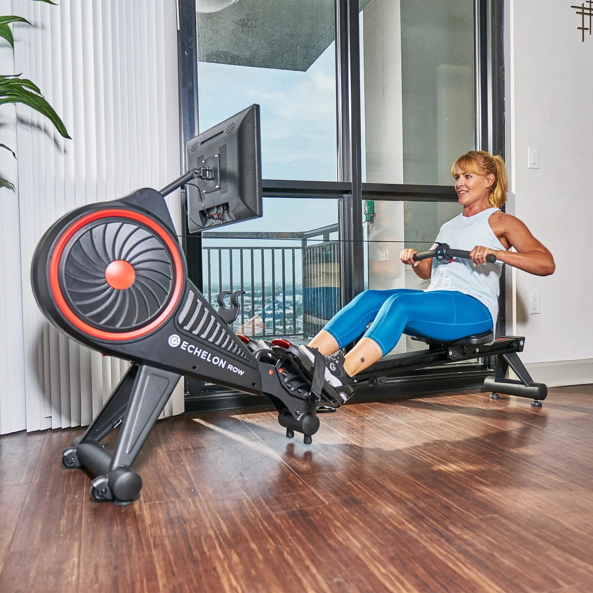 Echelon Row-S Connected Rowing Machine with 54.6 cm (21.5 in.) Screen