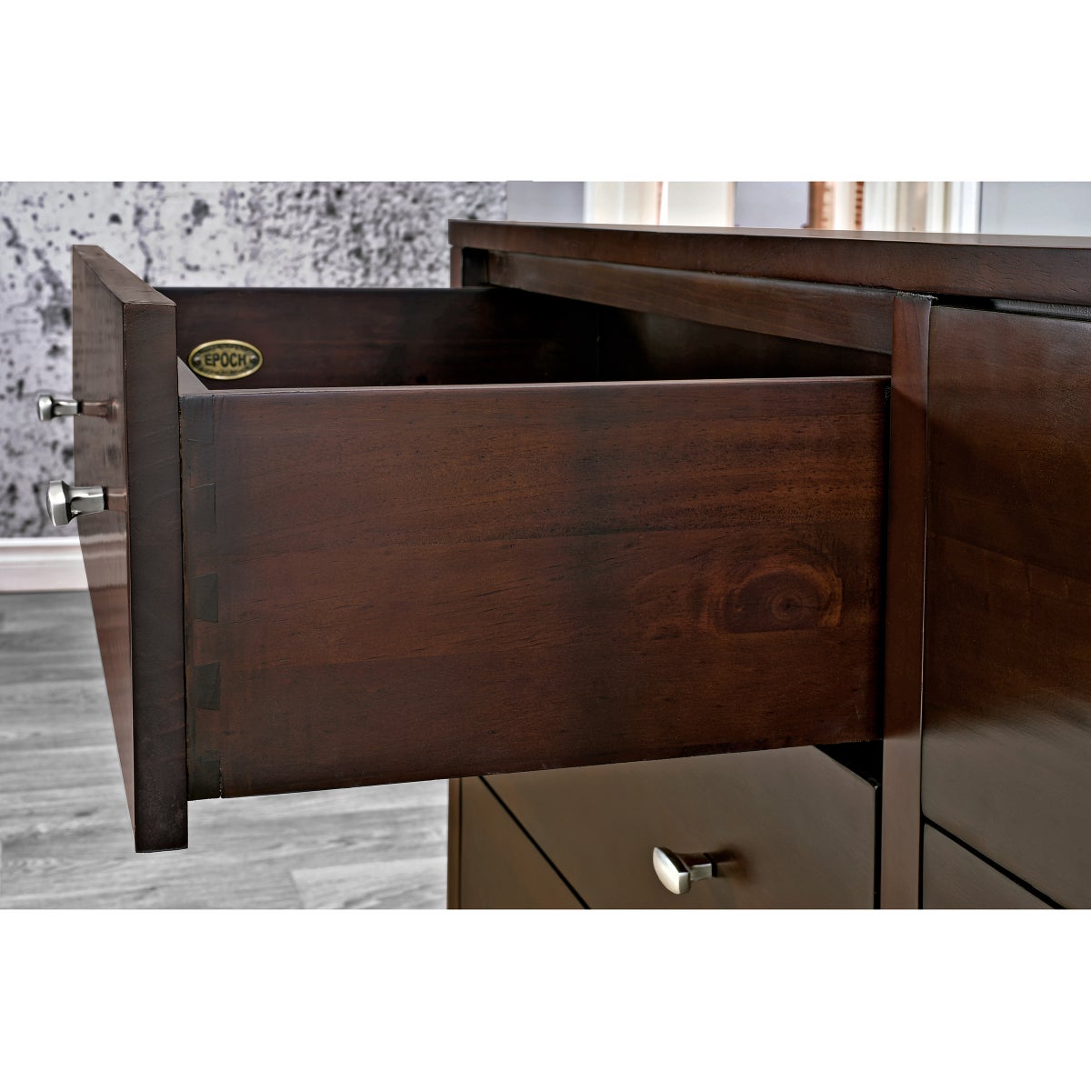 Pacifica Modern 5-piece Queen Bedroom Set
