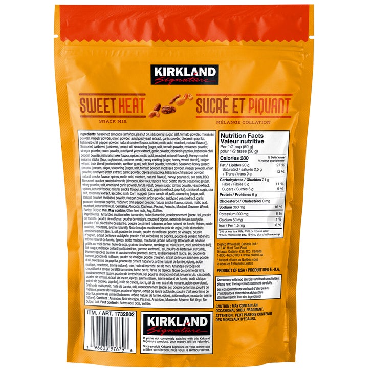 Kirkland Signature Sweet Heat Snack Mix, 680 g