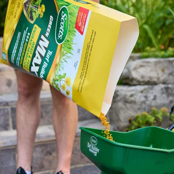 Scotts Turf Builder Green Max Weed & Feed 9-0-0 Corn Gluten Meal with Iron (1%)
