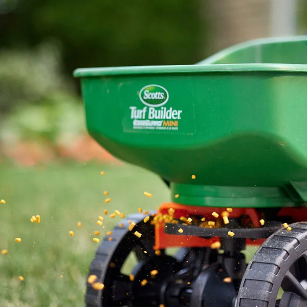 Scotts Turf Builder Green Max Weed & Feed 9-0-0 Corn Gluten Meal with Iron (1%)