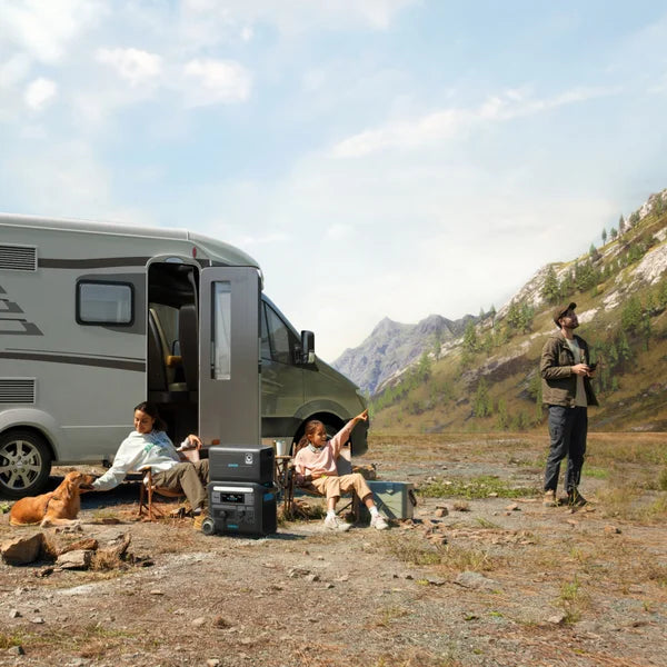 Anker SOLIX F2600 Portable Power Station Kit with 200W Solar Panel