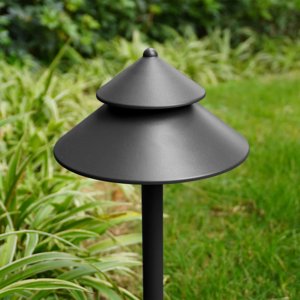 Bazz Luvia Outdoor LED Contemporary Landscape Kit, 6-pack