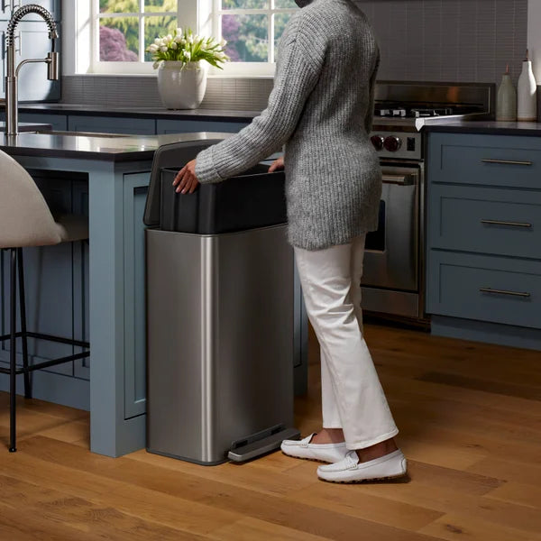 Kohler 47L Curved Step Trash Can