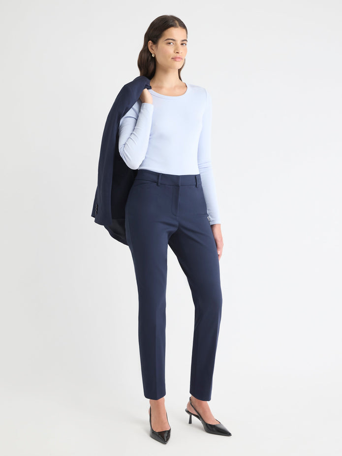 Limitless Mid-Rise Slim-Leg Signature Ankle Pant