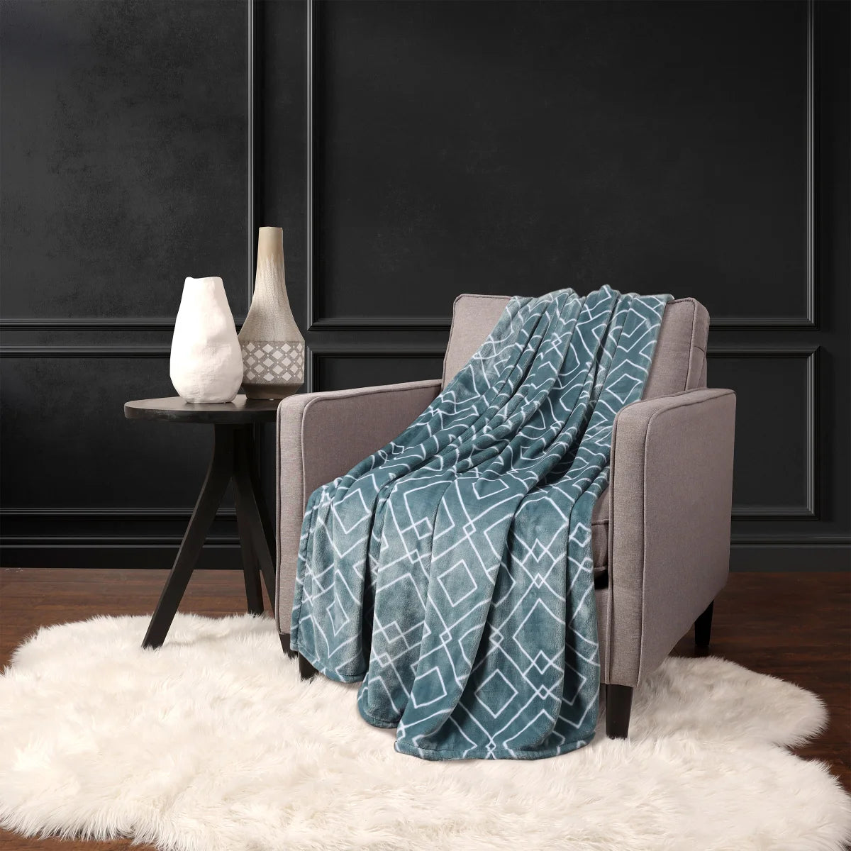 Simple Elegance - Plush Throw
