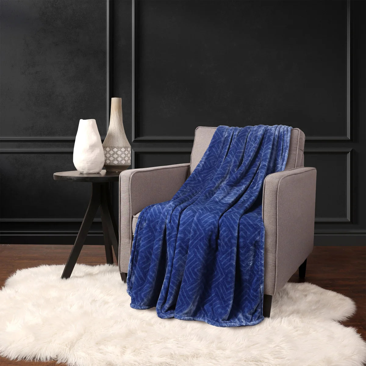 Simple Elegance - Plush Throw