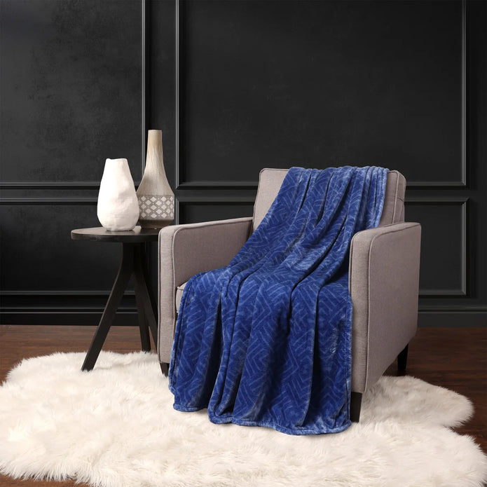 Simple Elegance - Plush Throw