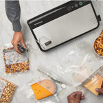 FoodSaver Vacuum Sealing System with Handheld Sealer Attachment