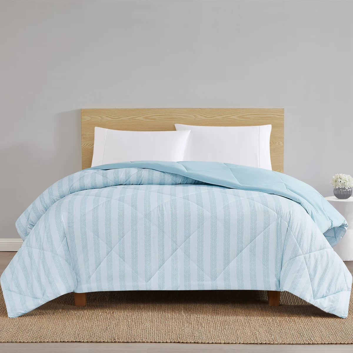 Simmons Down Alternative Blanket