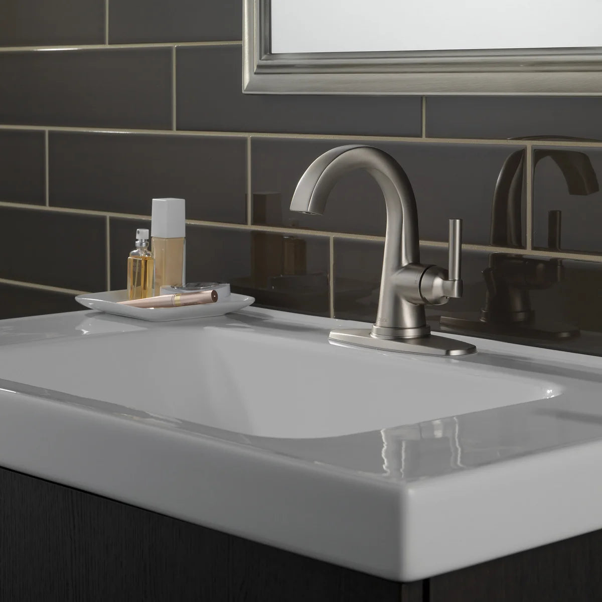 Delta Becker Single Handle Centerset Bathroom Faucet