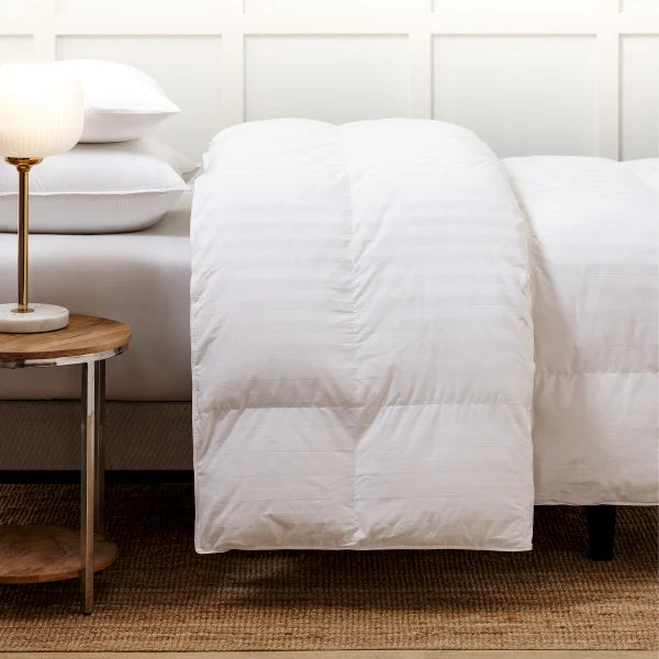 Simmons White Duck Down Duvet