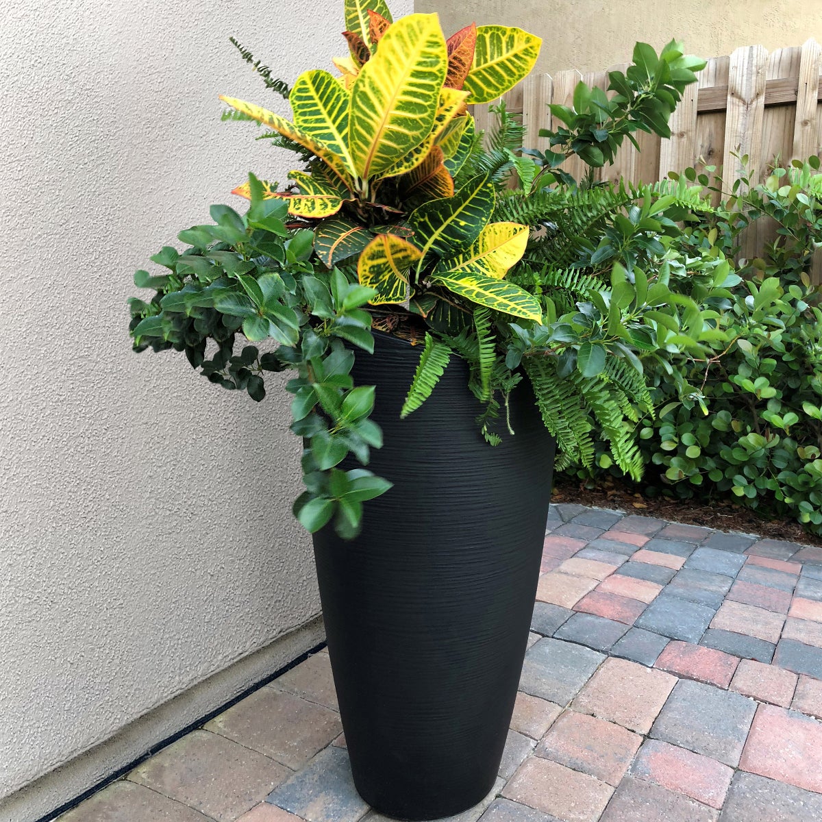 Modesto 32 in. Tall Planter