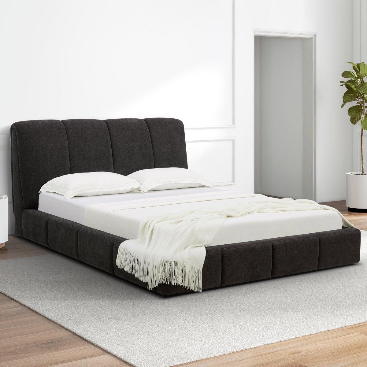 Aiden & Ivy Upholstered Queen Bed