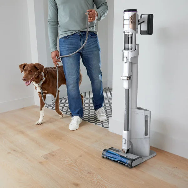 Shark Detect Clean and Empty Auto-Empty System