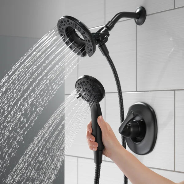 Delta Larkin Single Handle Tub and Shower Faucet