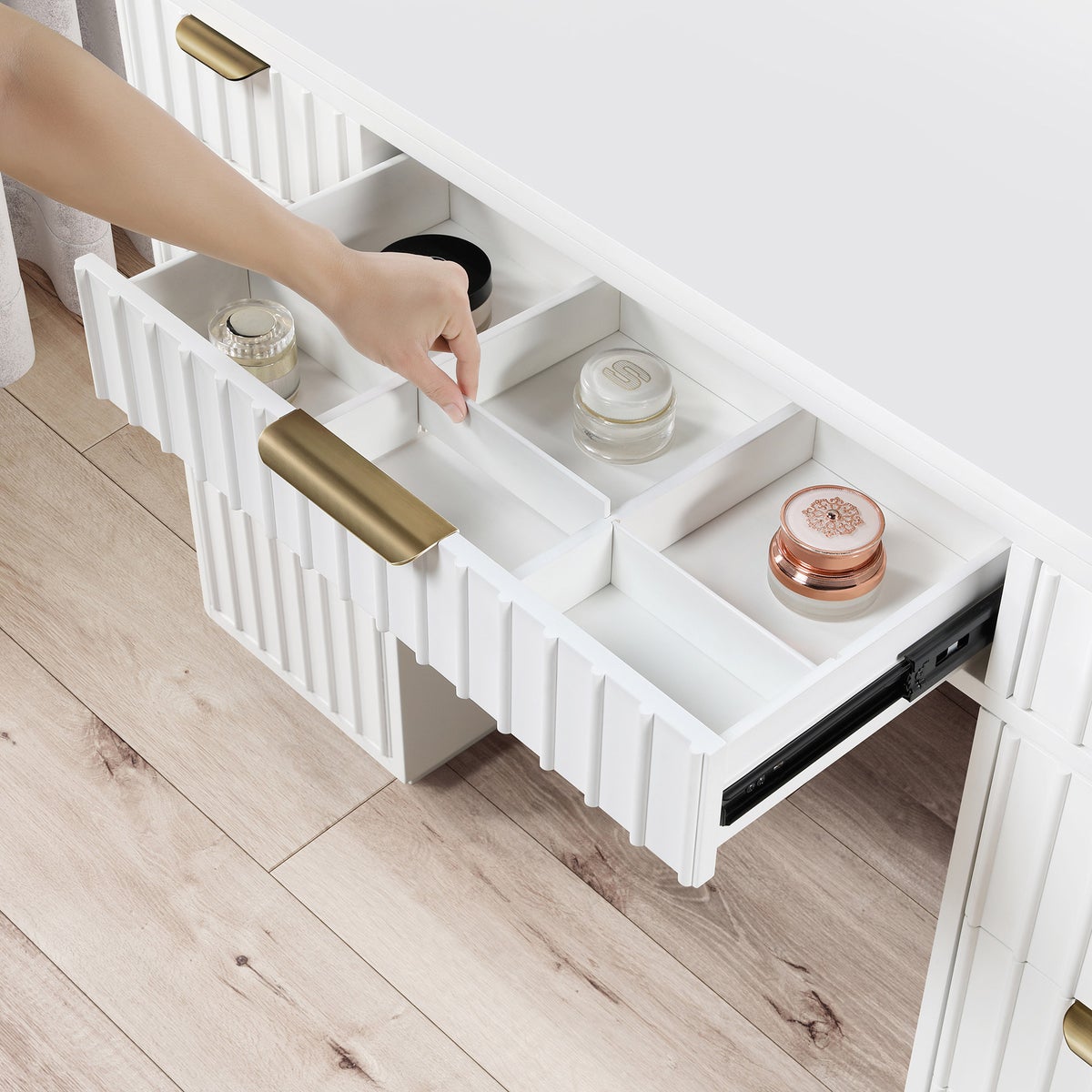 Loxley Rowe Cathy 129.5 cm (51 in.) Makeup Table