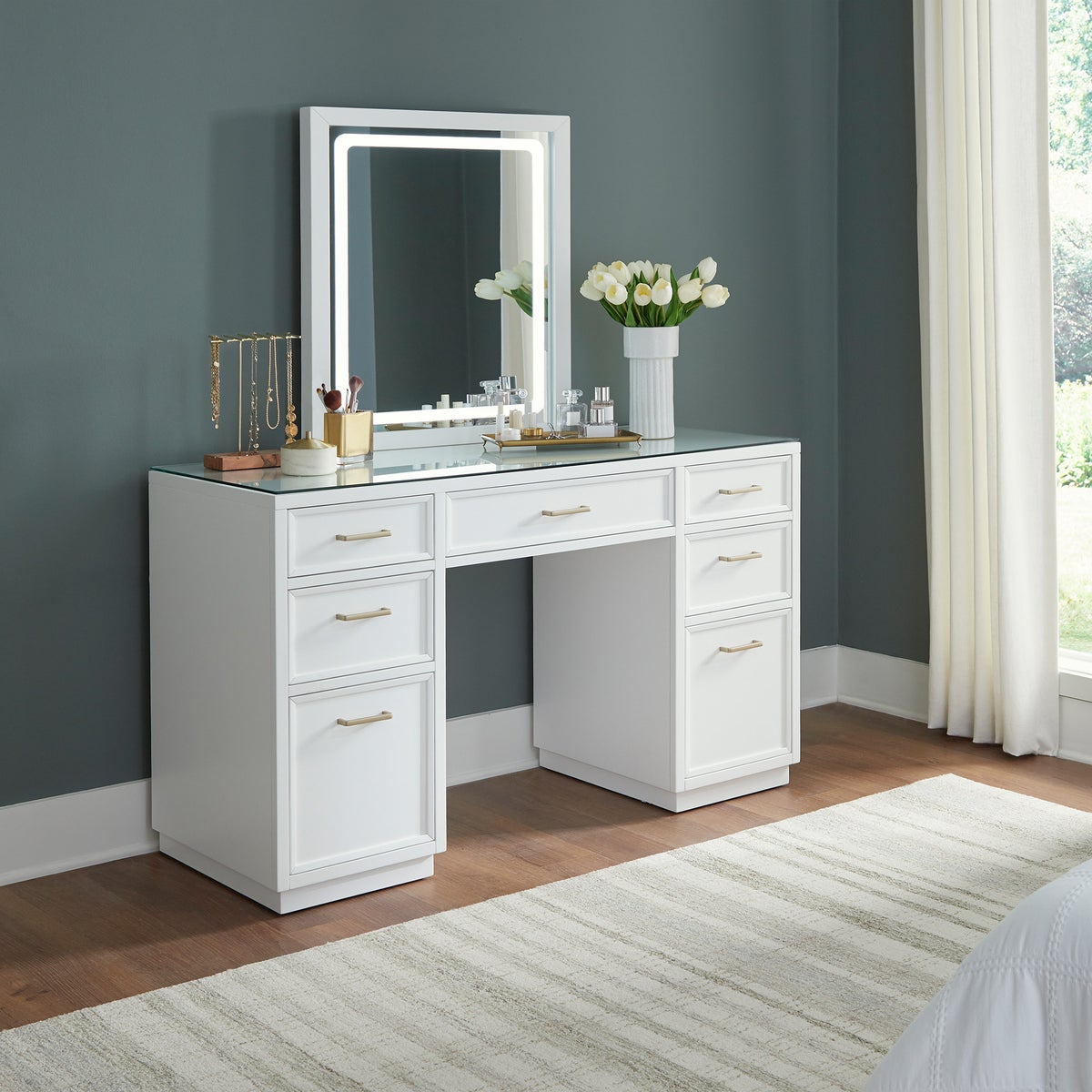 Juliet 137.2 cm (54 in.) Makeup Table