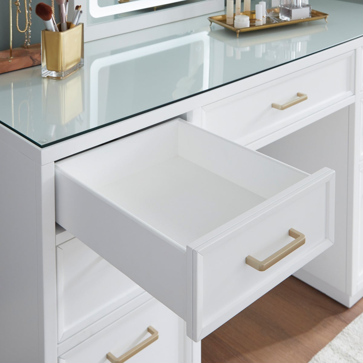 Juliet 137.2 cm (54 in.) Makeup Table