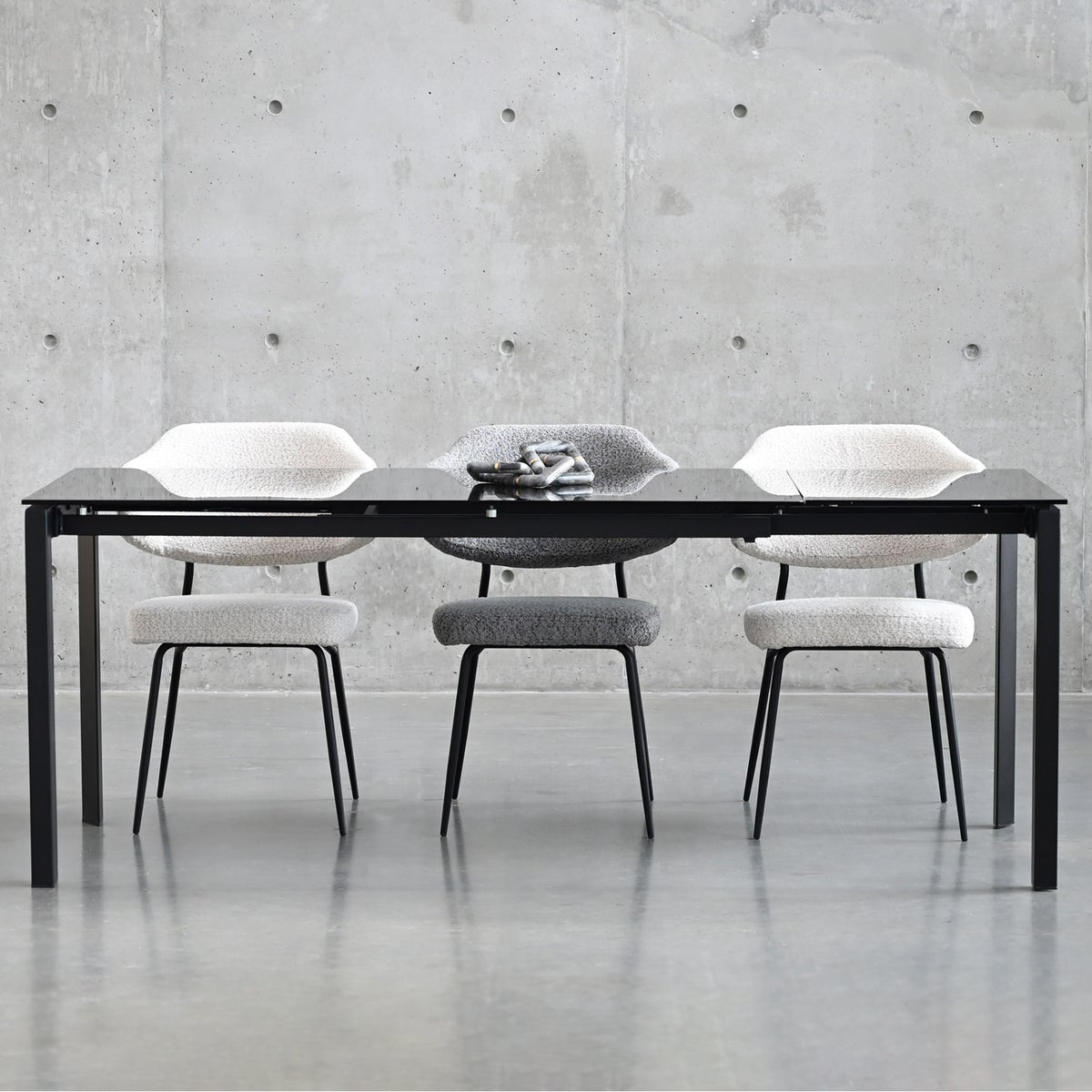 Mobital Host 149.9 cm (59 in.) Extendable Dining Table with Grey Glass Top