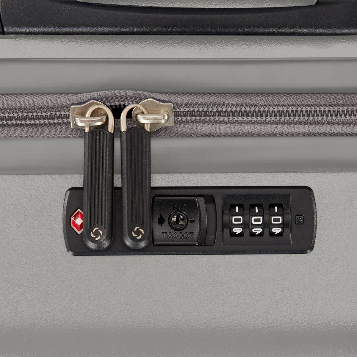 Samsonite Kingston DLX 2-piece Hardside Luggage Set