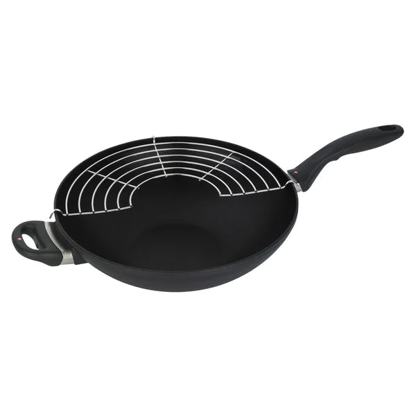Swiss Diamond XD Cast Aluminium Wok with Lid and Rack - 31.8 cm (12.5 in.)