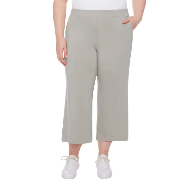 S.C. & CO. Women’s Pull-on Knit Ponte Crop Gaucho