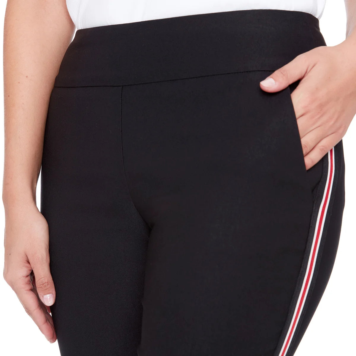 S.C. Golf Women’s Pull-on Golf Pant with Side Stripe