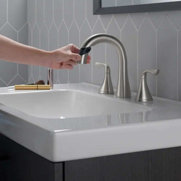 Delta Lampard Two Handle Pull-down Bathroom Faucet