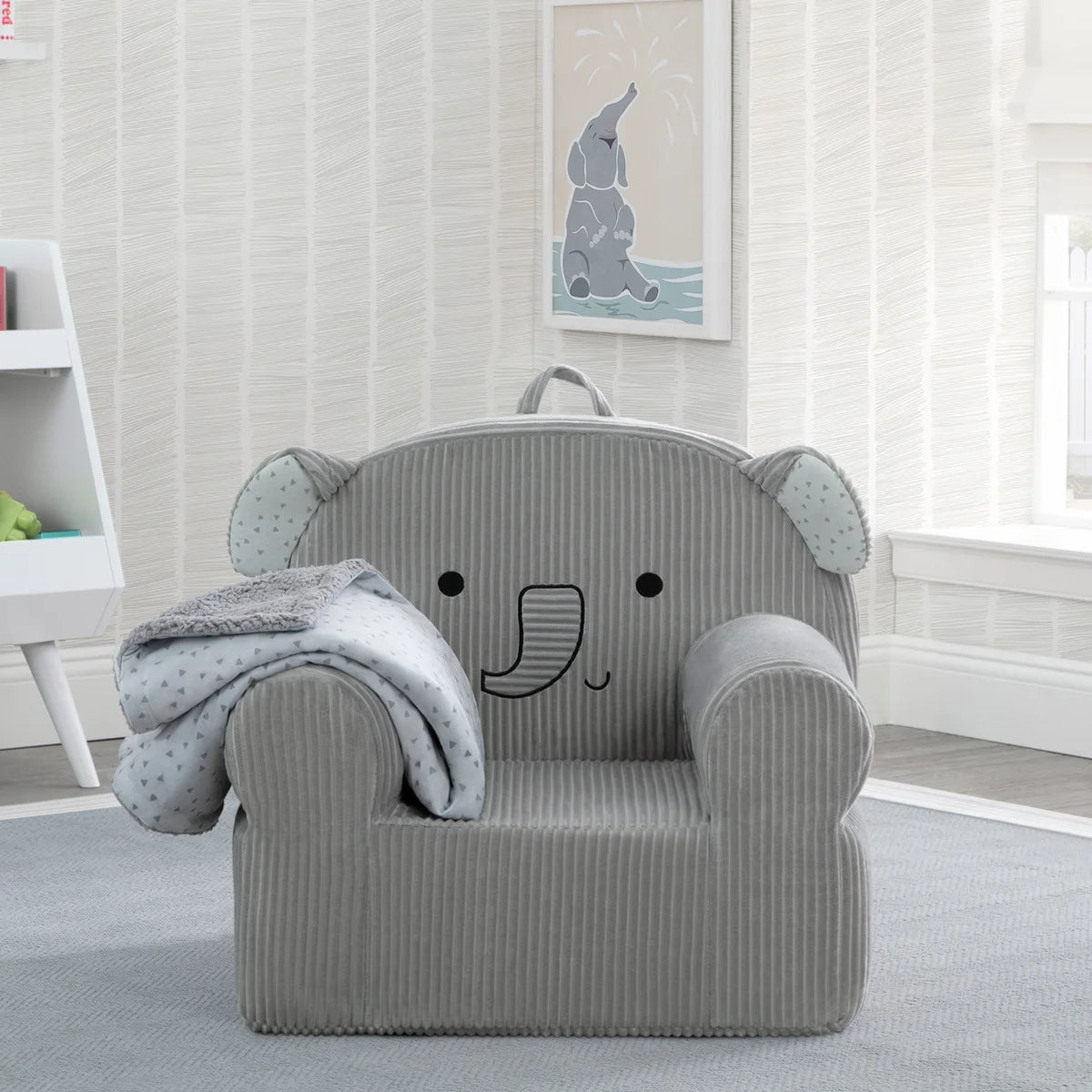 Delta Children Cozee Kid’s Animal Chair with Plush Blanket