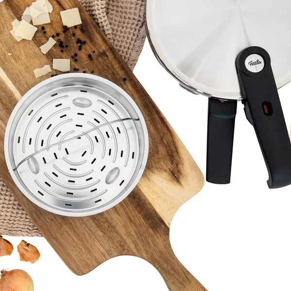 Fissler Vitavit Premium Pressure Cooker, 6 L (6.3 qt.)