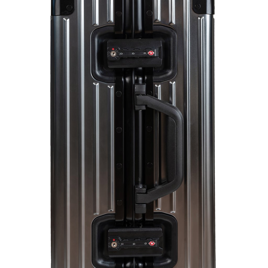 Champs Elite Collection Aluminum Carry-on