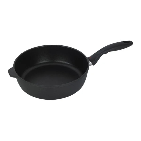 Swiss Diamond XD Cast Aluminium Sauté Pan with Lid, 3.6 L (3.8 qt.) / 26 cm (10.25 in.)