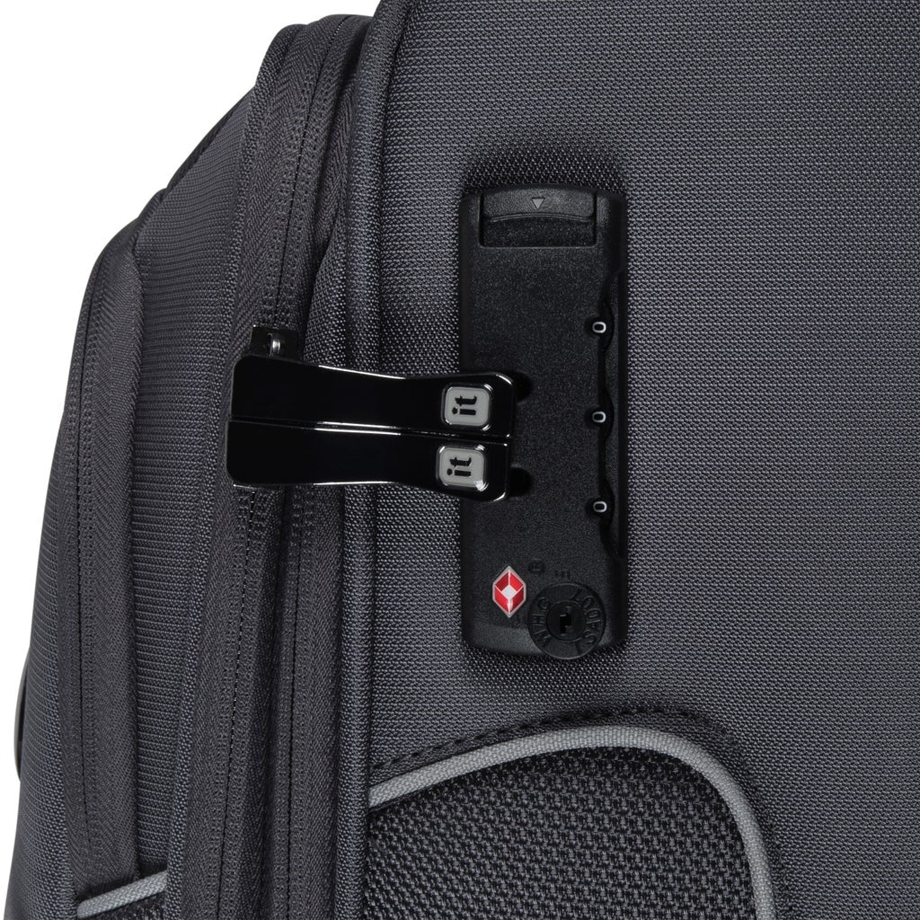 It Luggage Teleported 3-Piece Softside Luggage Set