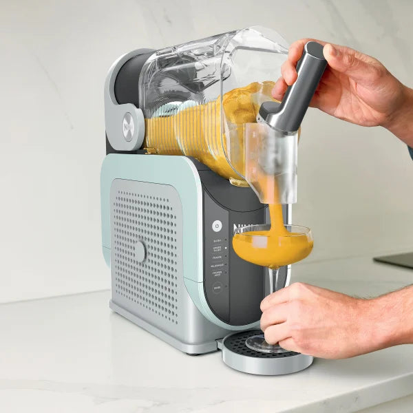 Ninja SLUSHi 2.84 L (96 oz.) Professional Frozen Drink Maker with 2 Insulated Bubble Cups