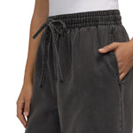 Teddi Rose Women’s Wide Leg Pull-On Denim Pant